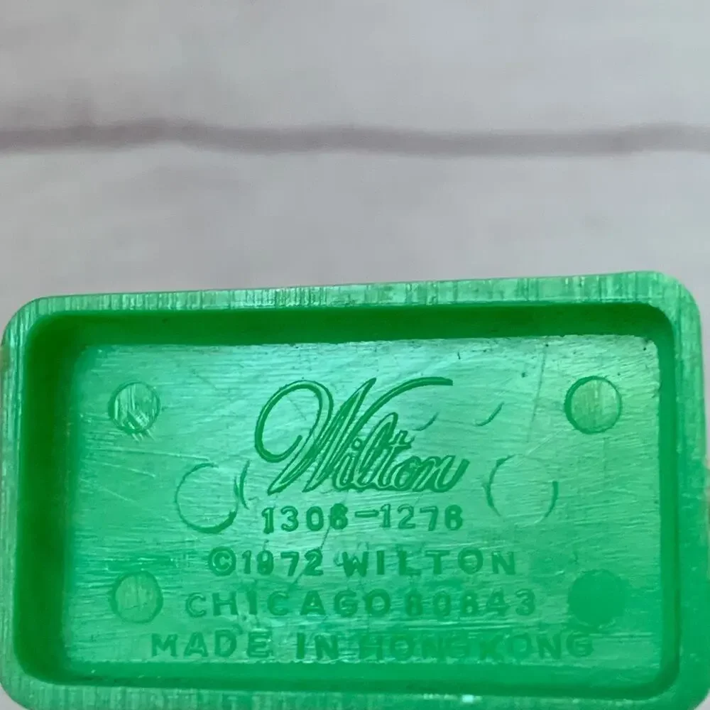 Vintage 1972 Wilton Plastic Tennis Player Cake Topper Figurine #1306-1276